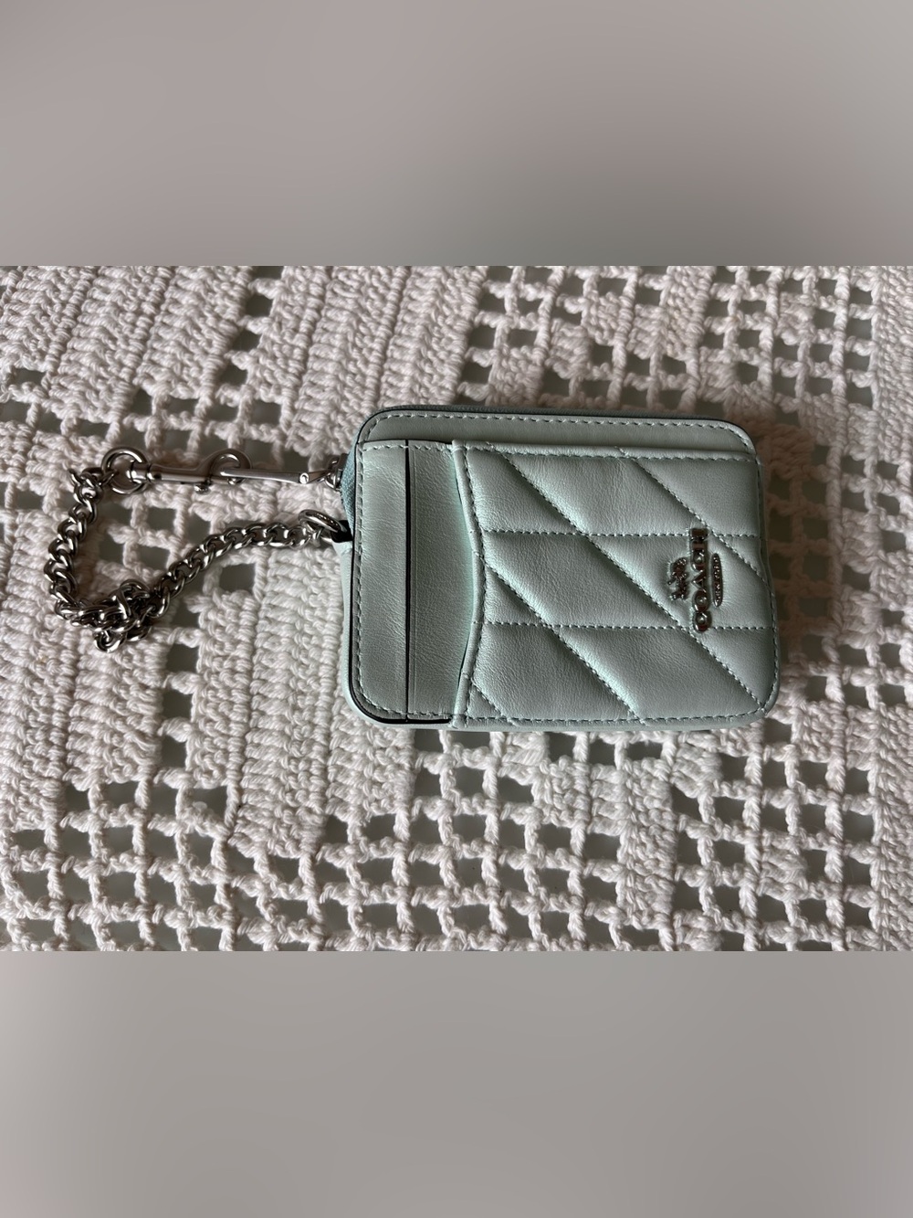 Coach Quilted zip Card Case - Mint shimmer colour